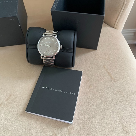 MARC JACOBS SILVER WATCH - Picture 3 of 10